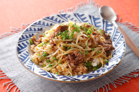 もやしと牛肉のオイスター焼き飯 もやしと牛肉のオイスター焼き飯