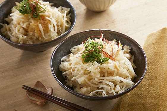 ホタテ缶と黒まめもやしの炊き込みご飯