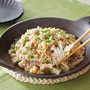 カット野菜と豚バラ肉のレンジ蒸し